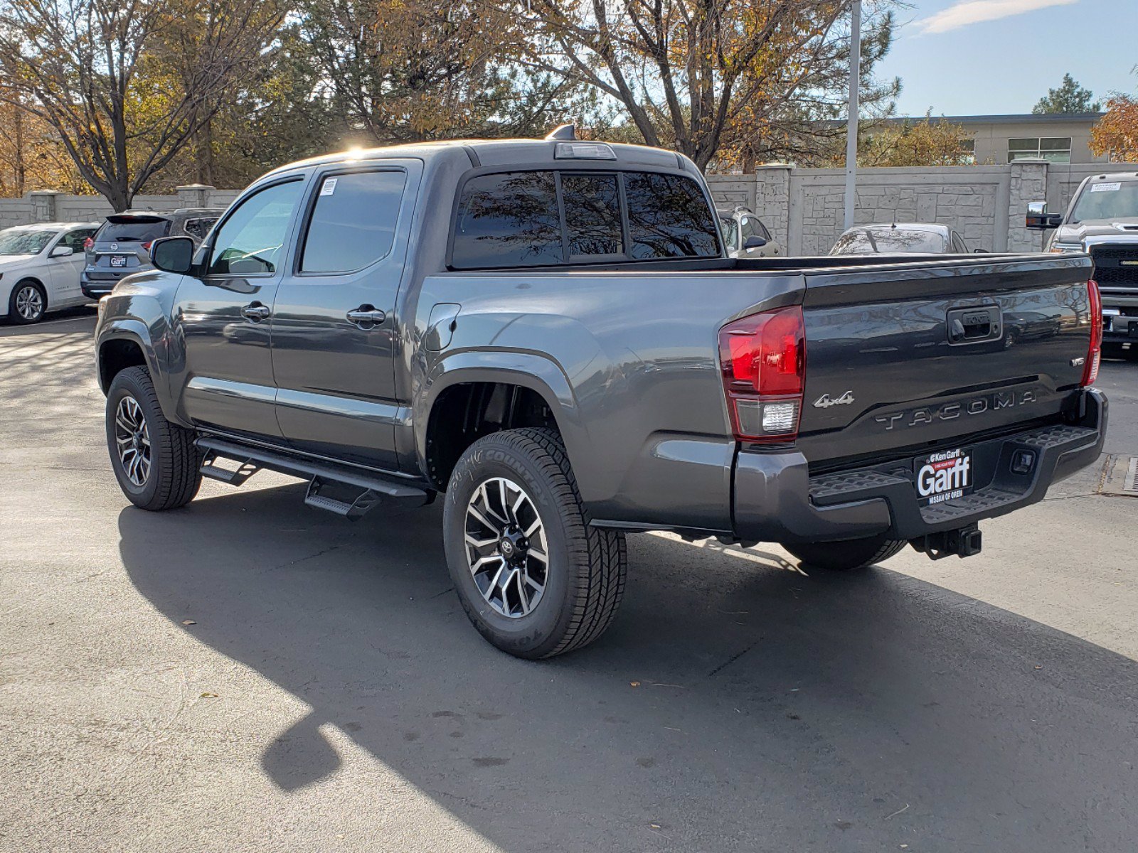 Pre-Owned 2019 Toyota Tacoma 4WD SR5 DOUBLE CAB 5' BED V6 AT Crew Cab ...